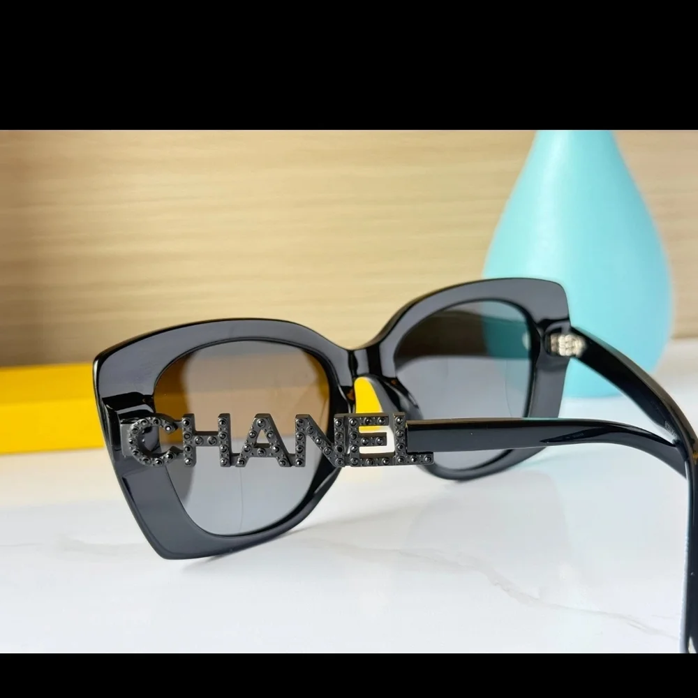 NWT AUTHENTIC Chanel Black Oversized Square Sunglasses 5422B - Picture 6 of 16
